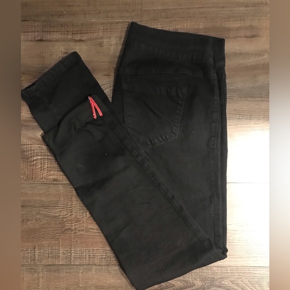 Parasuco Denim - Parasuco Black Jegging Jeans - Size 29